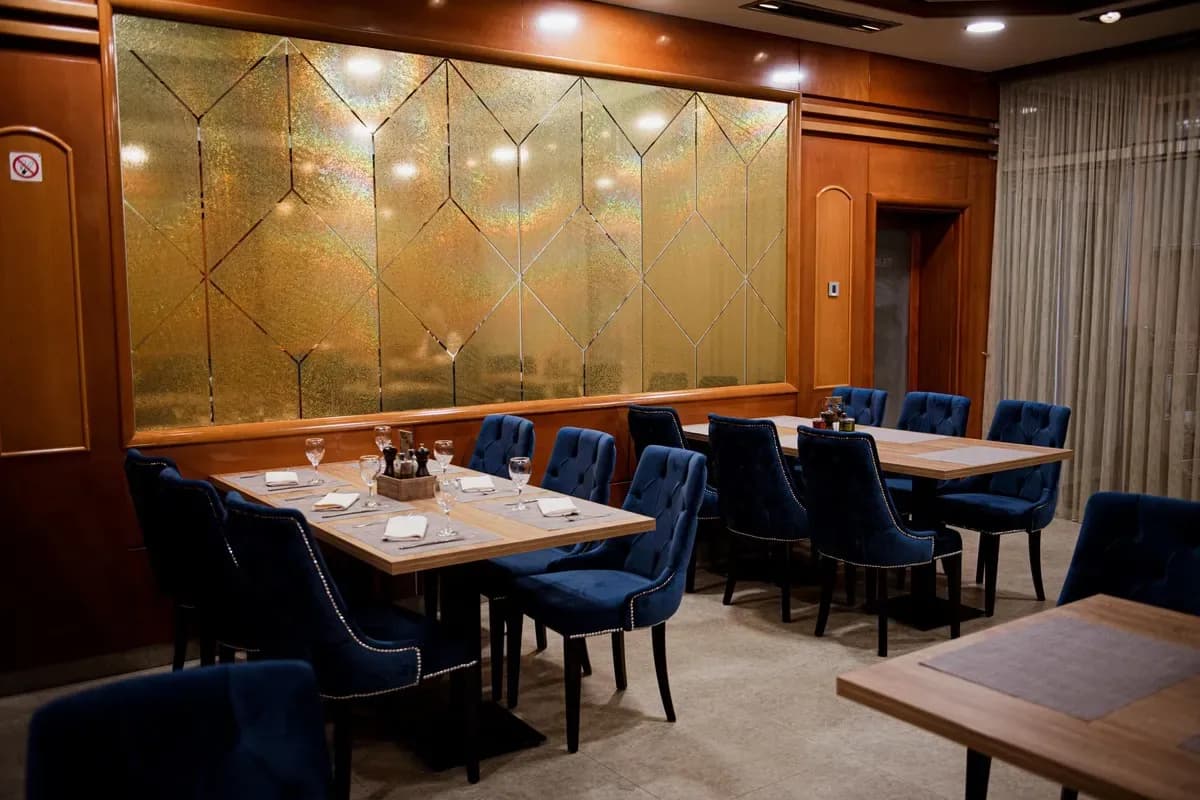 Restaurant dining room at Hotel Vidović in Banja Luka